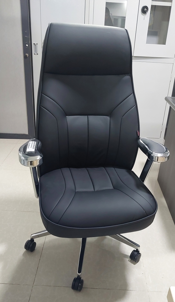 chaise operateur 8008