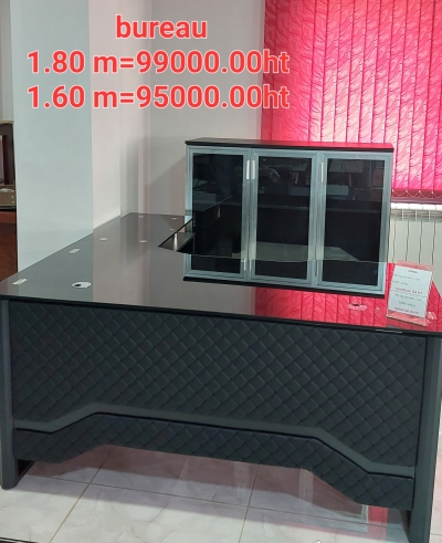 bureau en verre noir