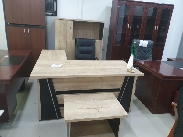 Ensemble de bureau 054