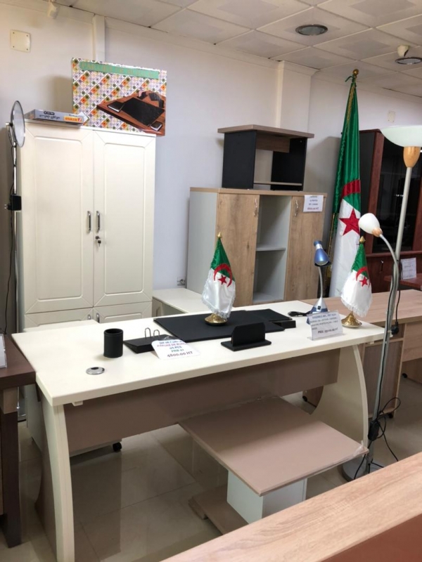 Ensemble de bureau Arc 05211