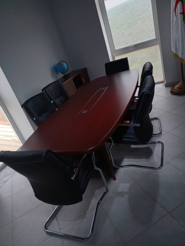 Table de r&eacute;union S05