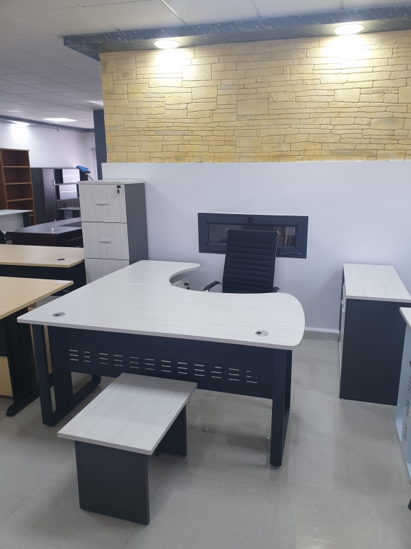Ensemble de bureau galb&eacute;e