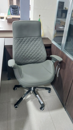 chaise operateur 4470