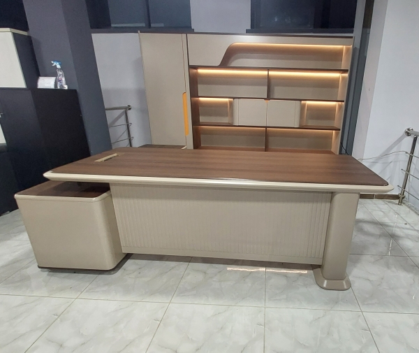 ensemble de bureau 2.40